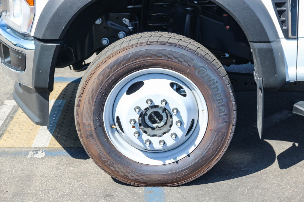 New 2026 Ford F550 4x4 SuperCab Super Duty image 14