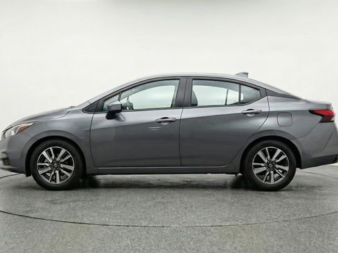 Used 2025 Nissan Versa SV image 5
