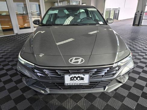 New 2026 Hyundai Elantra Limited image 10