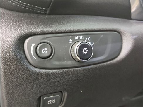 Certified 2022 Chevrolet Blazer LT w/ Sound & Technology Package image 18