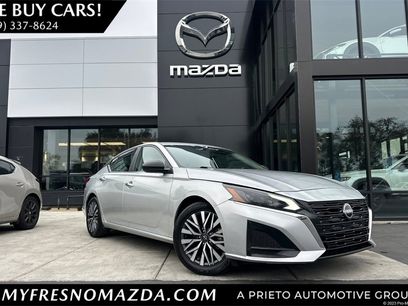 Used 2024 Nissan Altima 2.5 SV
