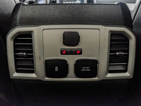 Used 2021 Ford F250 Lariat image 35