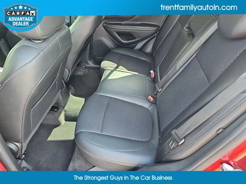 Used 2022 Buick Encore Preferred image 29