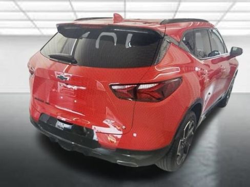 Used 2022 Chevrolet Blazer RS w/ Enhanced Convenience Package AWD/4WD image 2