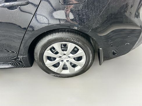 Used 2026 Toyota Corolla LE FWD image 10