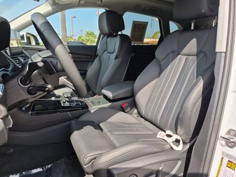 Used 2025 Audi Q5 e Premium AWD/4WD image 11