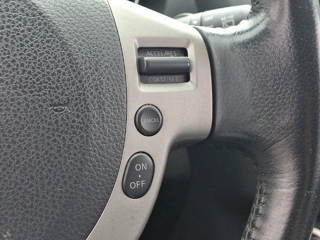 Used 2011 Nissan Rogue SV w/ SL Pkg AWD/4WD image 8