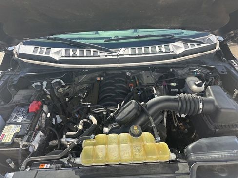 Used 2019 Ford F150 Lariat w/ Equipment Group 502A Luxury AWD/4WD image 32