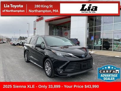 Used 2025 Toyota Sienna XLE