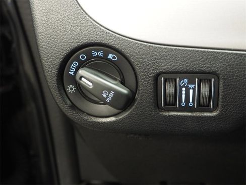 Used 2017 Dodge Grand Caravan GT image 20