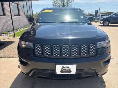 Used 2020 Jeep Grand Cherokee Altitude AWD/4WD image 6