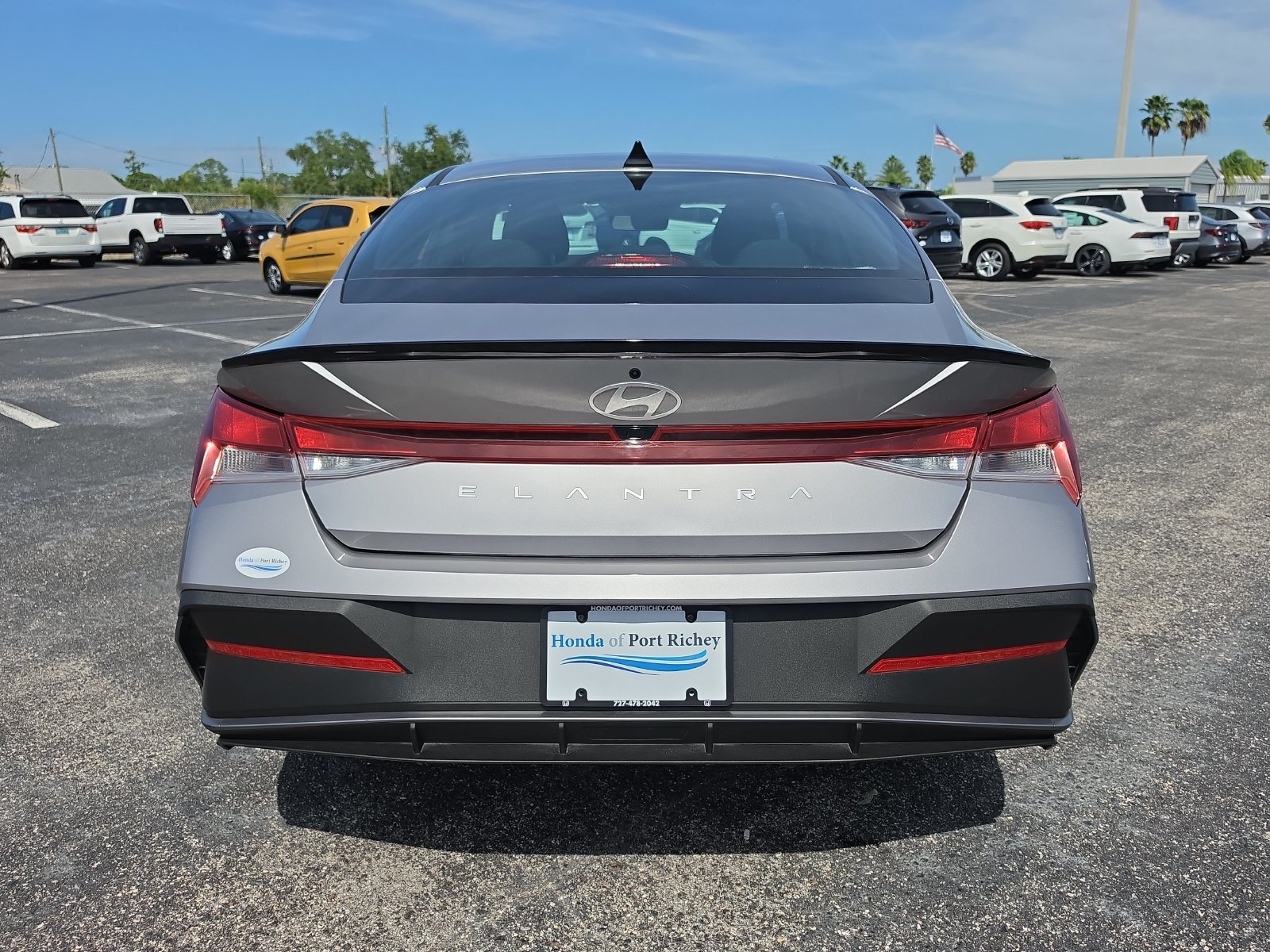 Used 2026 Hyundai Elantra Sport FWD image 5