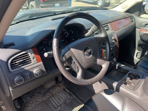 Used 2010 Chevrolet Silverado 1500 LTZ w/ Z71 Appearance Package image 12