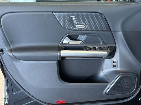 Certified 2025 Mercedes-Benz GLA 250 image 11