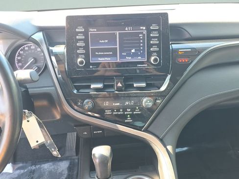 Used 2023 Toyota Camry SE image 22