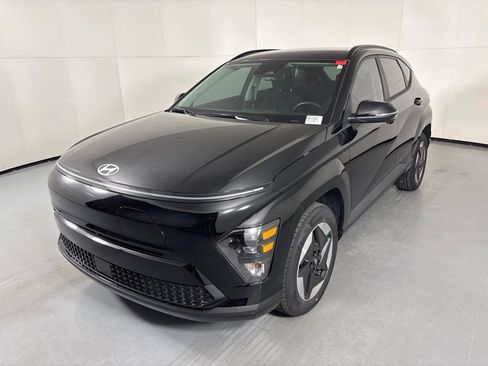 Used 2024 Hyundai Kona SEL FWD image 4