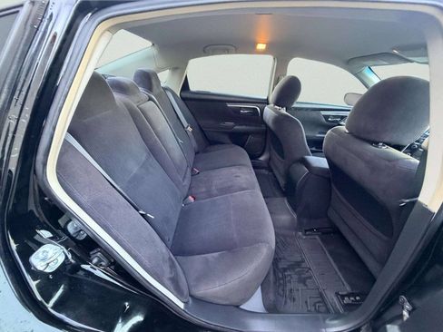 Used 2013 Nissan Altima 2.5 S FWD image 22