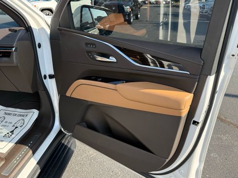 Used 2021 Cadillac Escalade Sport image 12