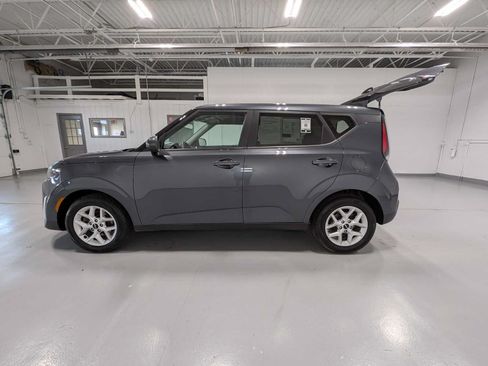 Certified 2023 Kia Soul LX w/ Option Group 015 FWD image 12
