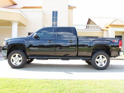 Used 2014 GMC Sierra 2500 SLE w/ SLE Preferred Package AWD/4WD image 11