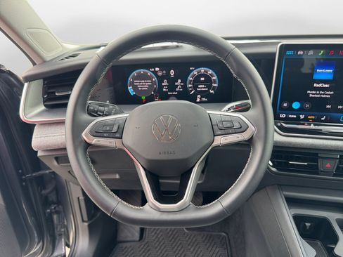 Used 2026 Volkswagen Tiguan S w/ 18" Wheel Package FWD image 13