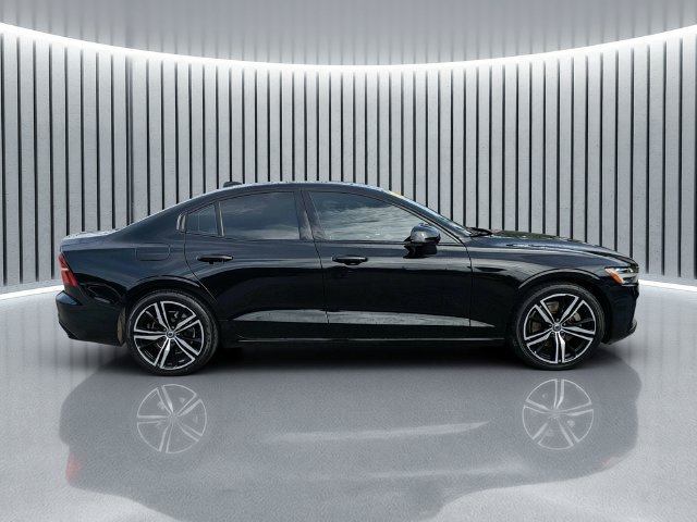 Used 2022 Volvo S60 B5 R-Design w/ Advanced Package AWD/4WD image 3
