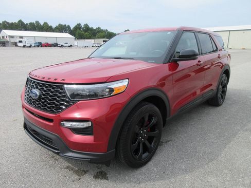 Used 2022 Ford Explorer ST w/ Equipment Group 401A AWD/4WD image 2