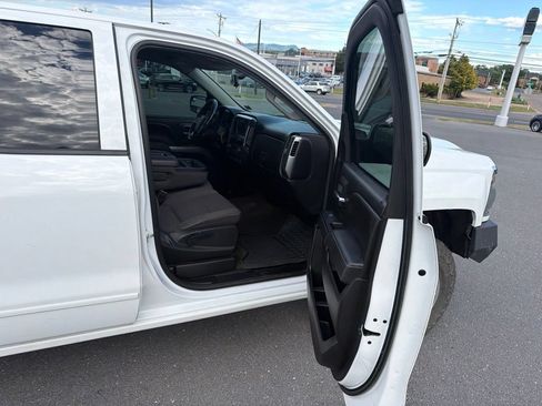 Used 2018 Chevrolet Silverado 1500 LT AWD/4WD image 21