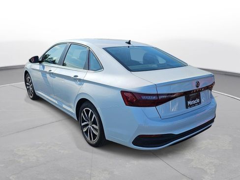 Used 2025 Volkswagen Jetta SE image 7