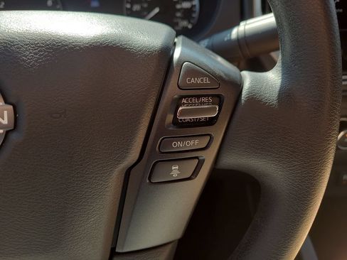 Certified 2025 Nissan Frontier SV RWD image 23