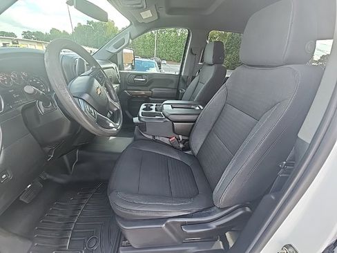 Used 2020 Chevrolet Silverado 2500 LT w/ Z71 Off-Road Package image 11