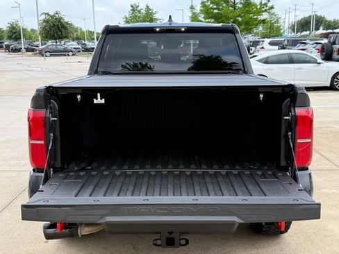 Used 2024 Toyota Tacoma TRD Off-Road AWD/4WD image 28