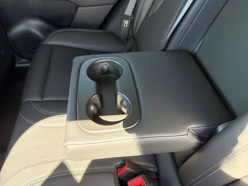 Used 2024 Buick Envision Preferred AWD/4WD image 18