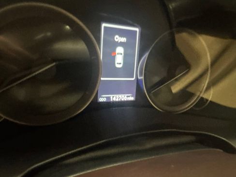 Used 2016 Lexus ES 350 w/ Luxury Package w/Wood Trim FWD image 12