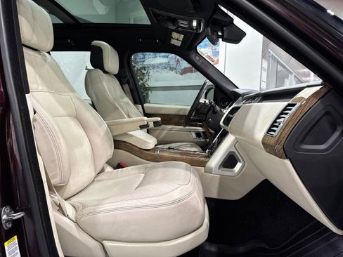 Used 2019 Land Rover Range Rover HSE image 46