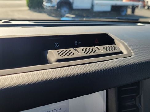 New 2025 Ford Bronco Base image 43