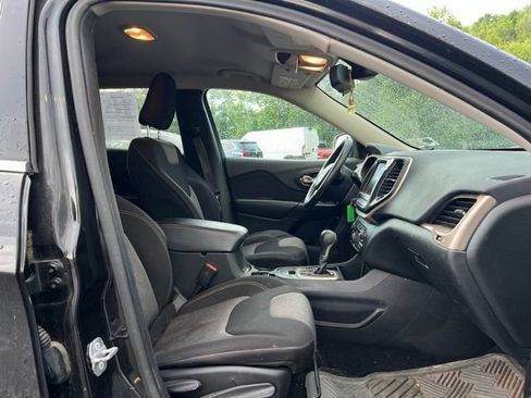 Used 2014 Jeep Cherokee Latitude FWD image 15