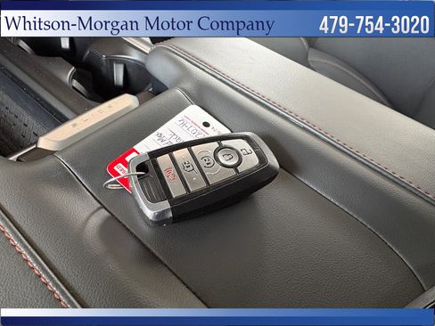 Used 2025 Ford Expedition Max Active AWD/4WD image 25