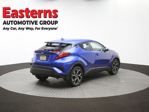 Used 2021 Toyota C-HR XLE FWD image 39
