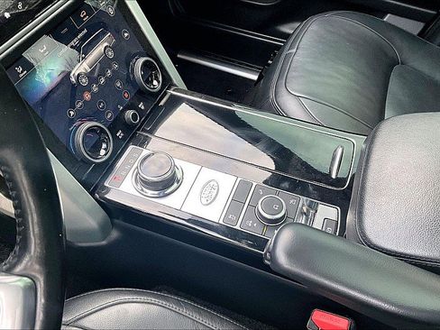 Used 2018 Land Rover Range Rover image 14
