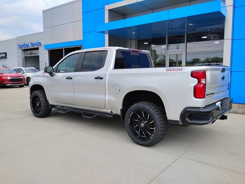 Used 2021 Chevrolet Silverado 1500 LT Trail Boss w/ Convenience Package II AWD/4WD image 10