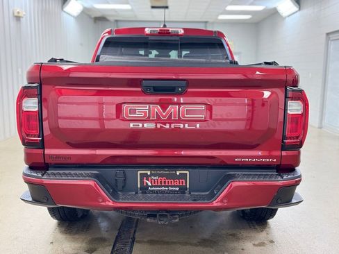 Used 2024 GMC Canyon Denali AWD/4WD image 7