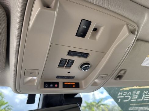 Used 2020 Cadillac Escalade ESV Luxury image 58