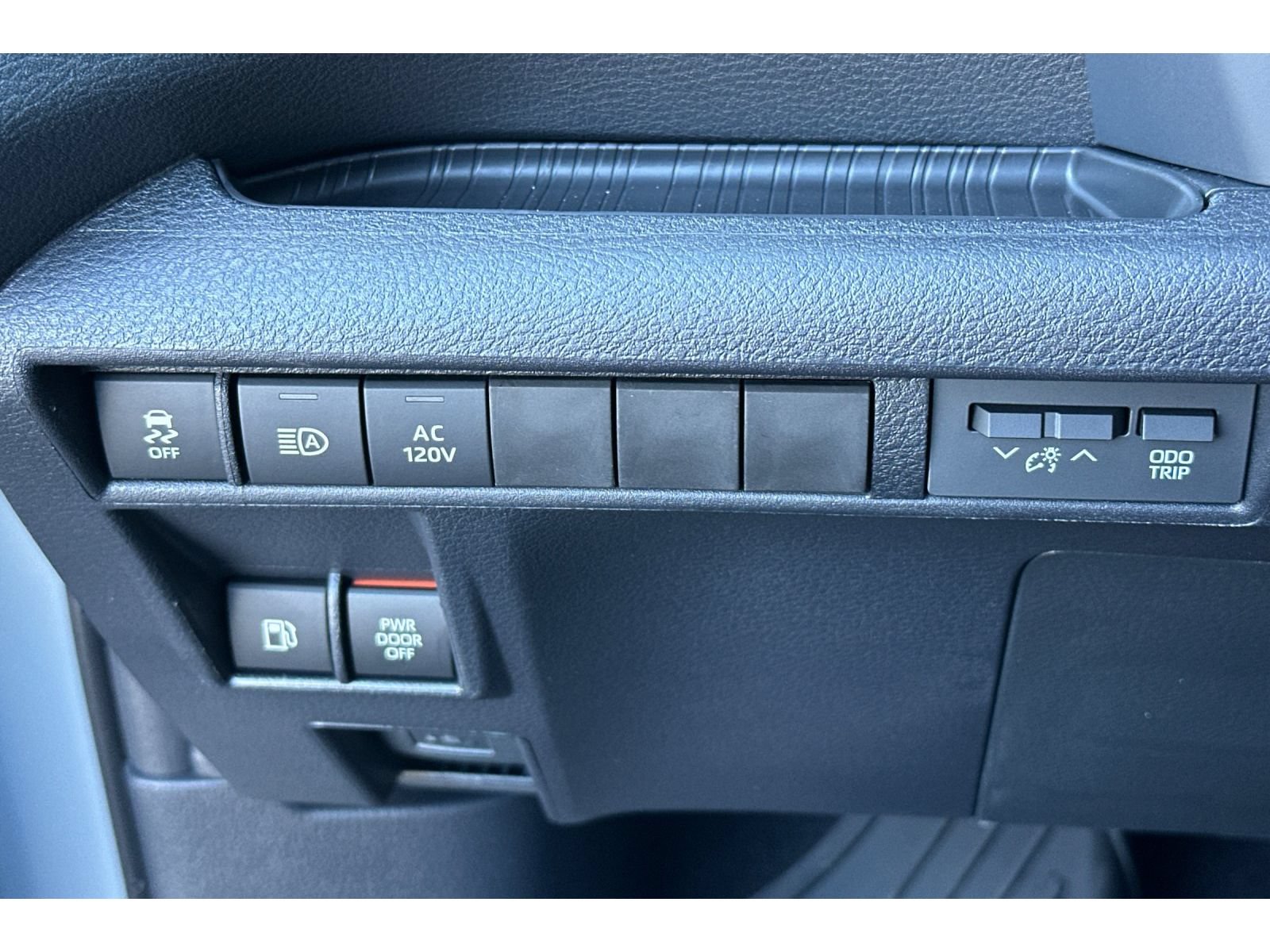 New 2026 Toyota Sienna XSE AWD/4WD image 32
