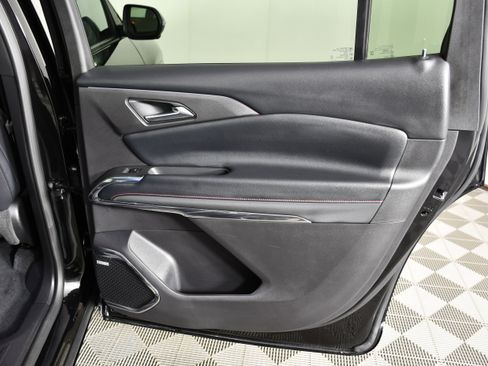 Used 2026 Chevrolet Traverse RS image 34