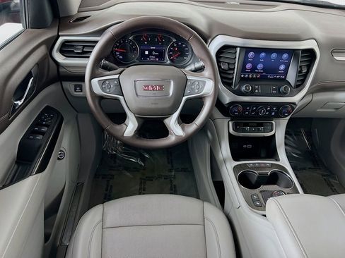 Used 2023 GMC Acadia SLT image 22