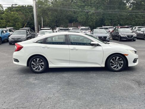 Used 2017 Honda Civic EX image 2