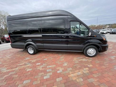 Used 2025 Ford Transit 350 XLT image 33