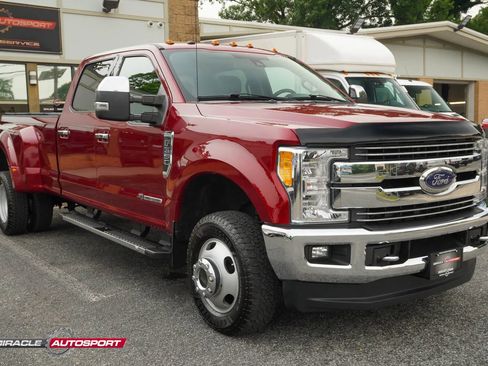 Used 2017 Ford F350 Lariat w/ Lariat Ultimate Package image 9