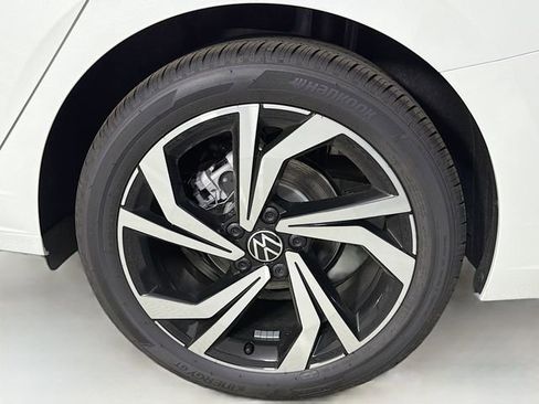 New 2026 Volkswagen Jetta SEL FWD image 33